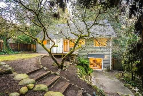 2266-swinburne-avenue-seymour-nv-north-vancouver-31 at 2266 Swinburne Avenue, Seymour NV, North Vancouver