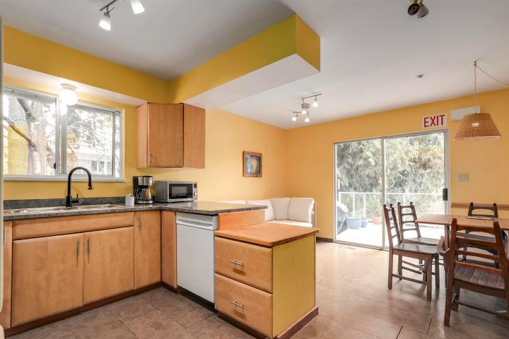 229-w-22nd-street-central-lonsdale-north-vancouver-08 at 229 W 22nd Street, Central Lonsdale, North Vancouver