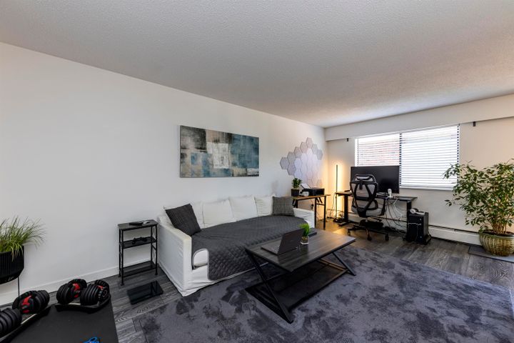 160-e-19th-street-central-lonsdale-north-vancouver-08 at 208 - 160 E 19th Street, Central Lonsdale, North Vancouver