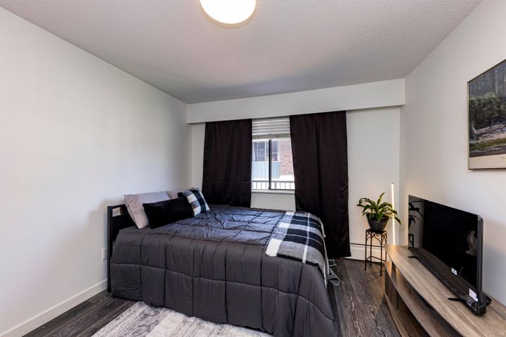 160-e-19th-street-central-lonsdale-north-vancouver-12 at 208 - 160 E 19th Street, Central Lonsdale, North Vancouver