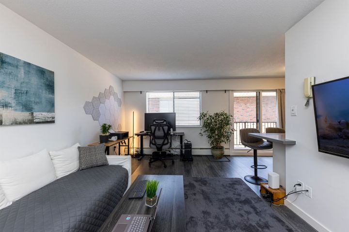 160-e-19th-street-central-lonsdale-north-vancouver-17 at 208 - 160 E 19th Street, Central Lonsdale, North Vancouver