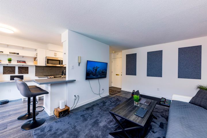 160-e-19th-street-central-lonsdale-north-vancouver-18 at 208 - 160 E 19th Street, Central Lonsdale, North Vancouver