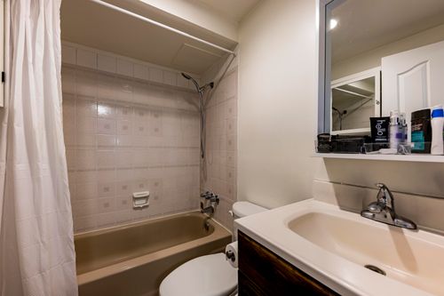 160-e-19th-street-central-lonsdale-north-vancouver-15 at 208 - 160 E 19th Street, Central Lonsdale, North Vancouver