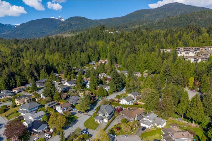 1000-polewe-place-garibaldi-highlands-squamish-37 at 1000 Polewe Place, Garibaldi Highlands, Squamish