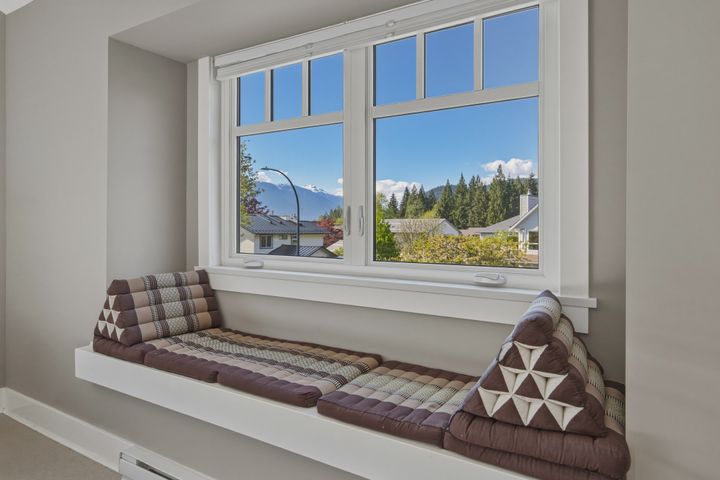 19-1000-polewe-pl-33 at 1000 Polewe Place, Garibaldi Highlands, Squamish