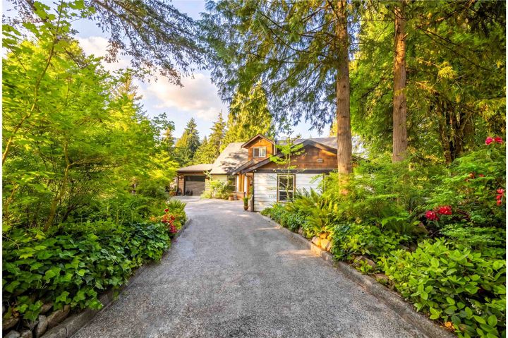 40495-n-highlands-way-garibaldi-highlands-squamish-40 at 40495 N Highlands Way, Garibaldi Highlands, Squamish