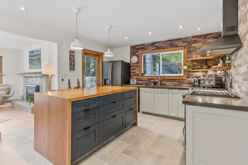 40495-n-highlands-way-garibaldi-highlands-squamish-12 at 40495 N Highlands Way, Garibaldi Highlands, Squamish