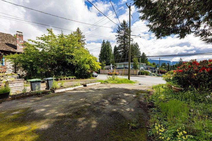3297-fromme-road-lynn-valley-north-vancouver-13 at 3297 Fromme Road, Lynn Valley, North Vancouver