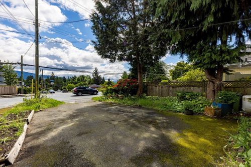 3297-fromme-road-lynn-valley-north-vancouver-12 at 3297 Fromme Road, Lynn Valley, North Vancouver