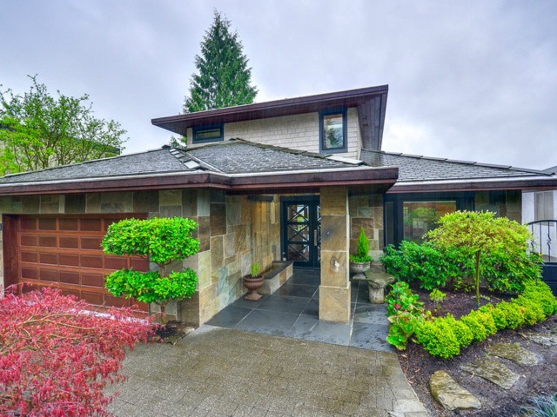 Front at 4497  Ave, Deep Cove, North Vancouver