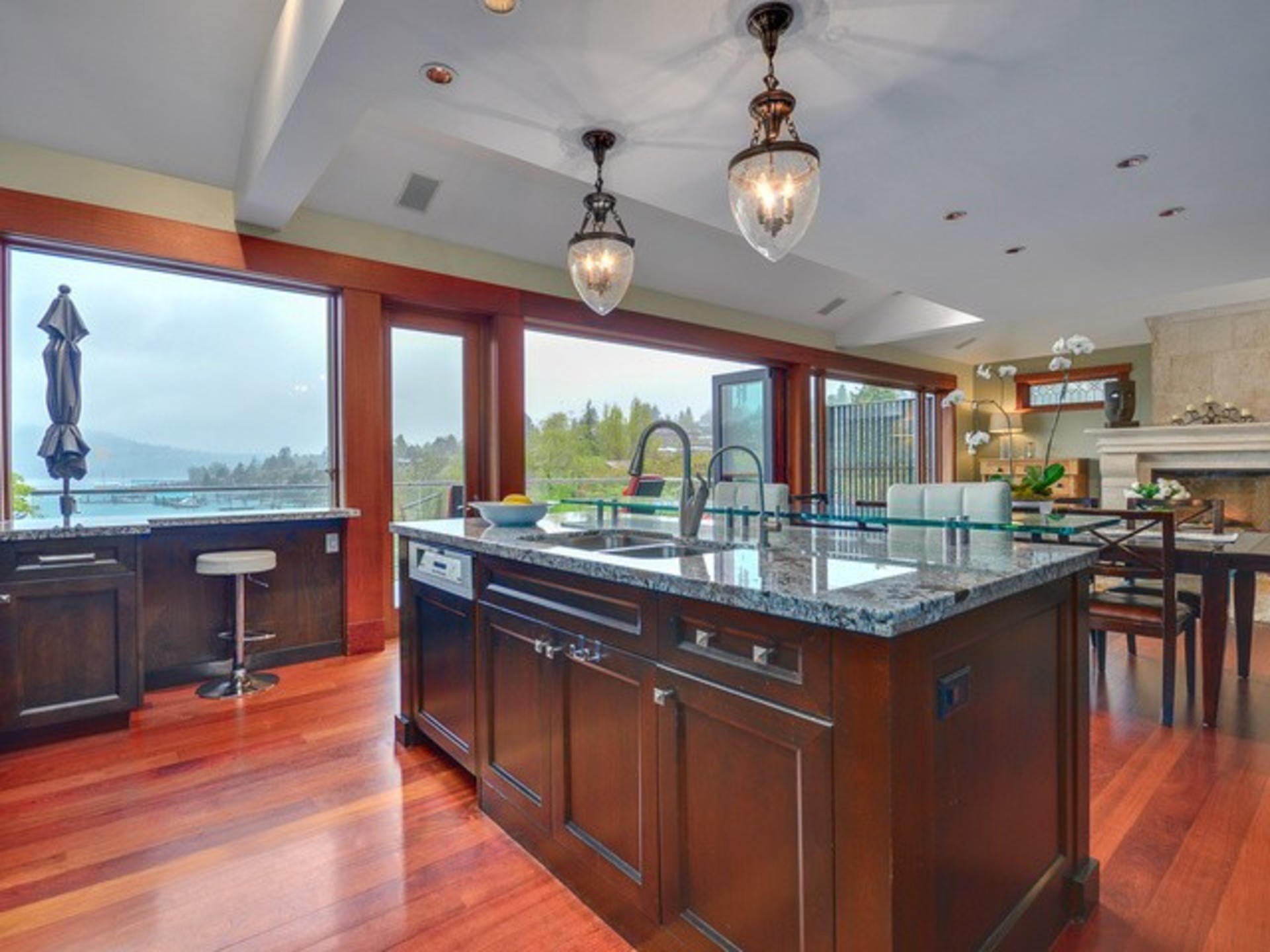 Kitchen at 4497  Ave, Deep Cove, North Vancouver