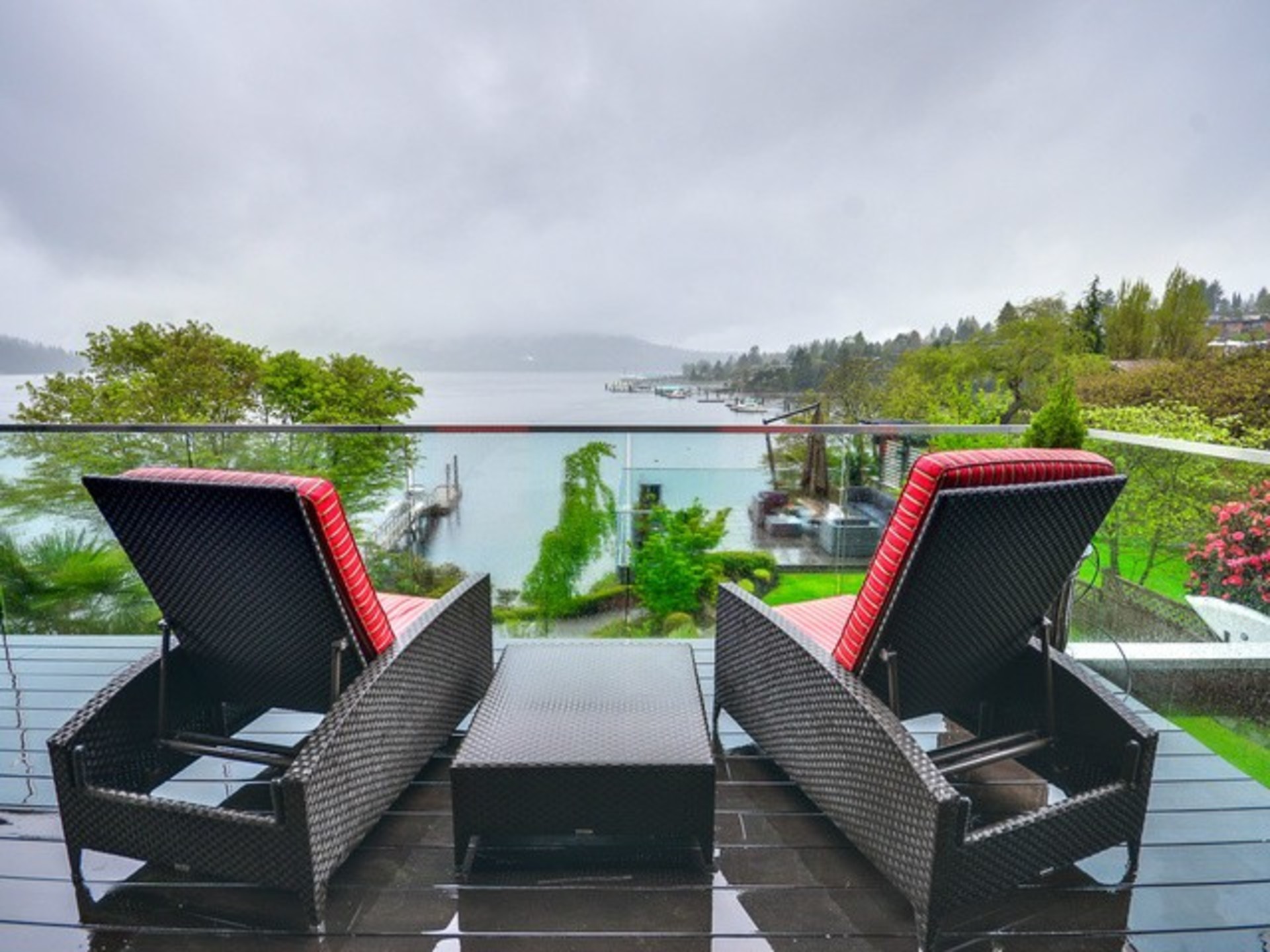 Patio at 4497  Ave, Deep Cove, North Vancouver
