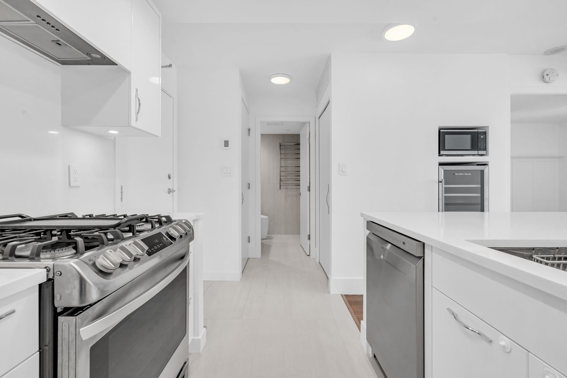 7 at 2002 - 1033 Marinaside Crescent, Yaletown, Vancouver West