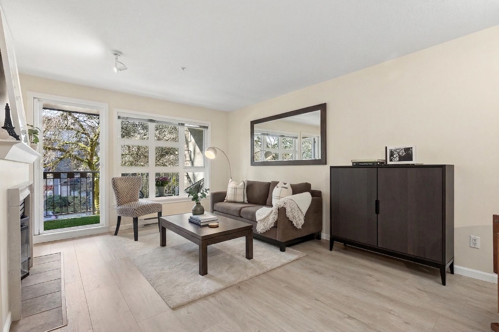 2161-w-12th-avenue-kitsilano-vancouver-west-02 at 211 - 2161 W 12th Avenue, Kitsilano, Vancouver West