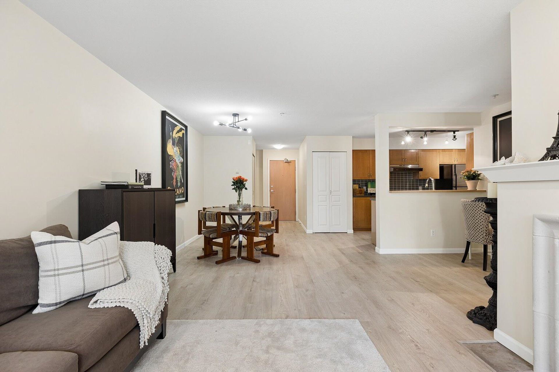 2161-w-12th-avenue-kitsilano-vancouver-west-05 at 211 - 2161 W 12th Avenue, Kitsilano, Vancouver West