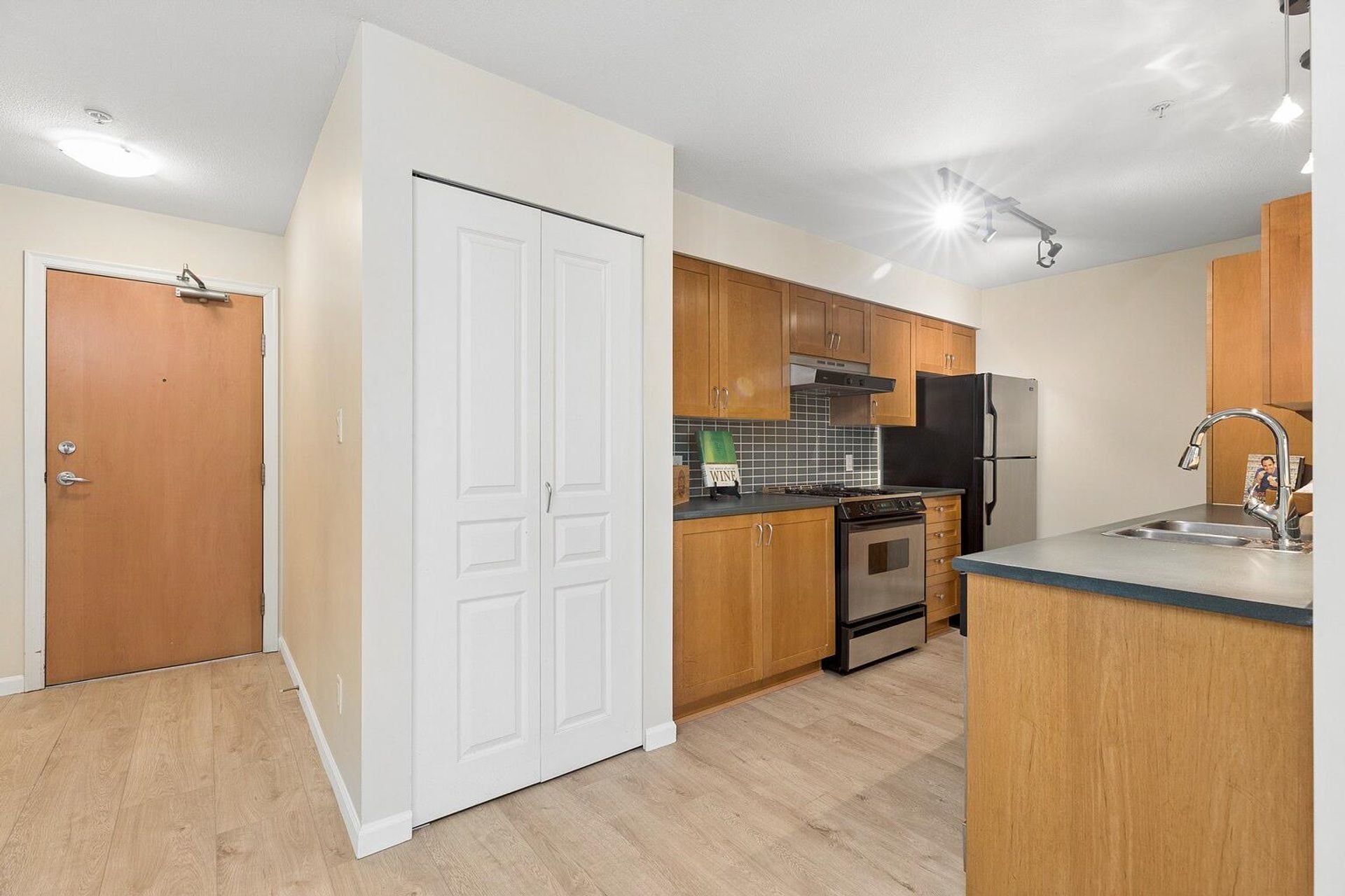 2161-w-12th-avenue-kitsilano-vancouver-west-10 at 211 - 2161 W 12th Avenue, Kitsilano, Vancouver West