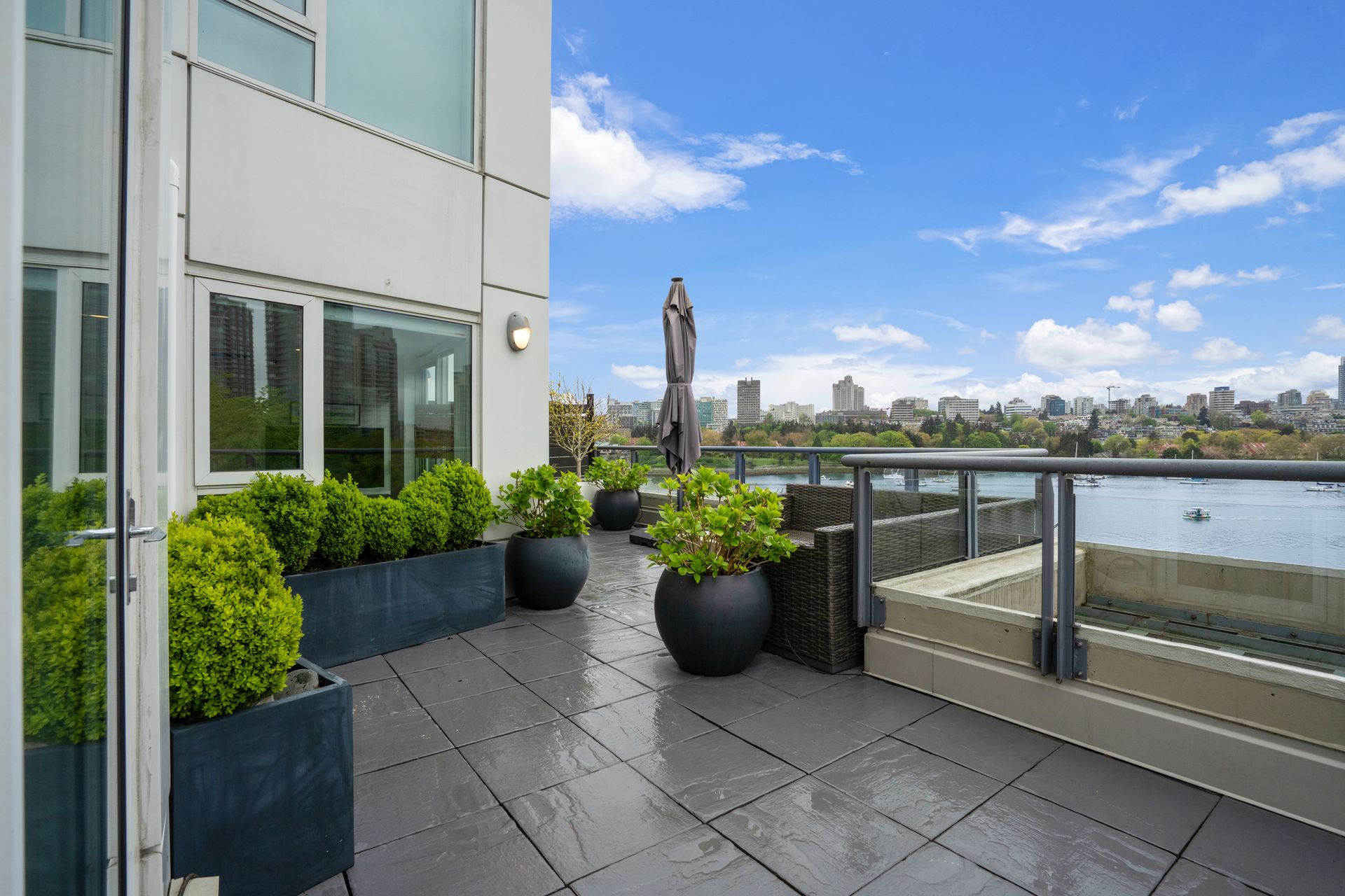 14 at 603 - 1383 Marinaside Crescent, Yaletown, Vancouver West