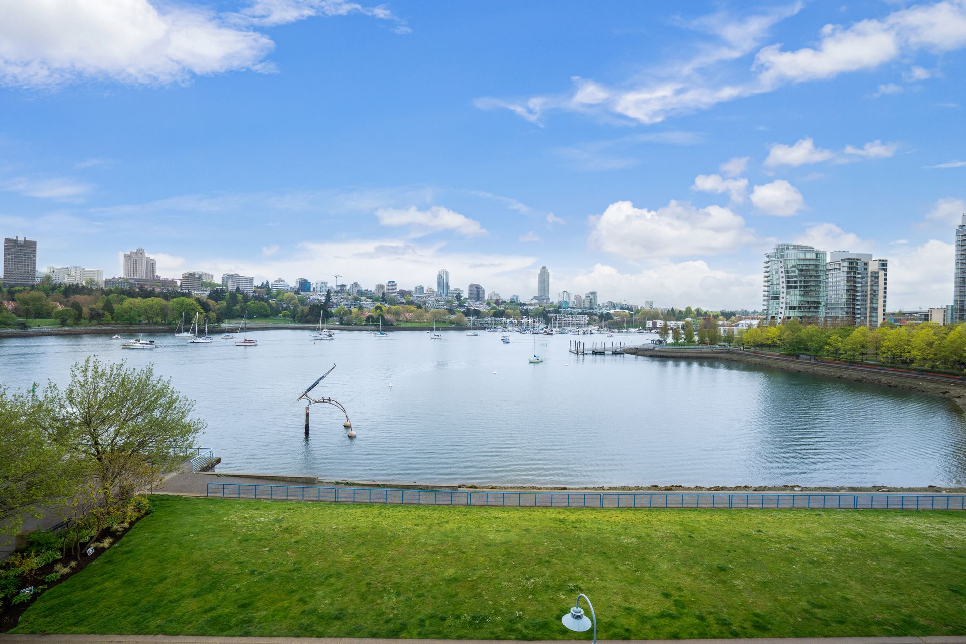 16 at 603 - 1383 Marinaside Crescent, Yaletown, Vancouver West