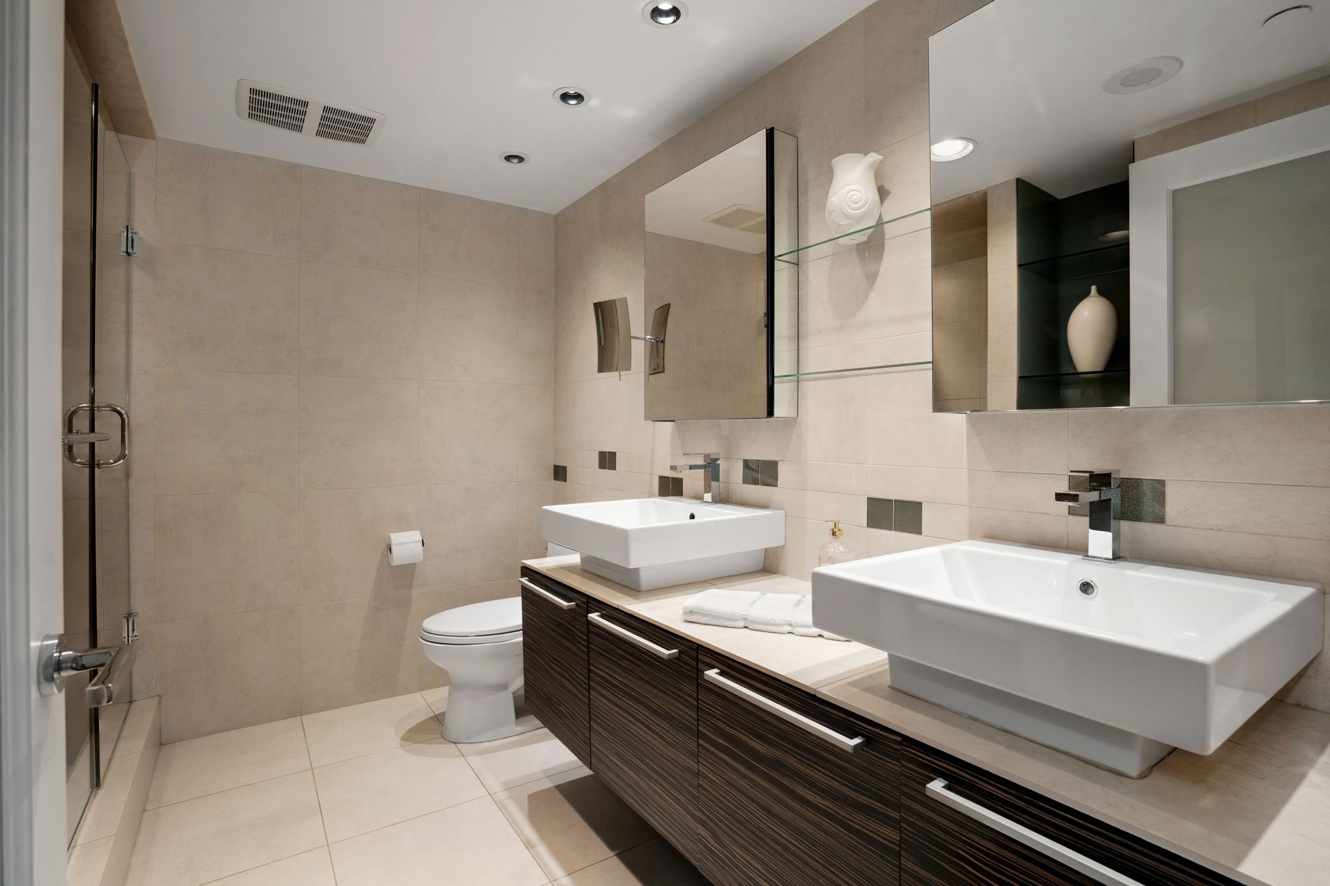 22 at 603 - 1383 Marinaside Crescent, Yaletown, Vancouver West