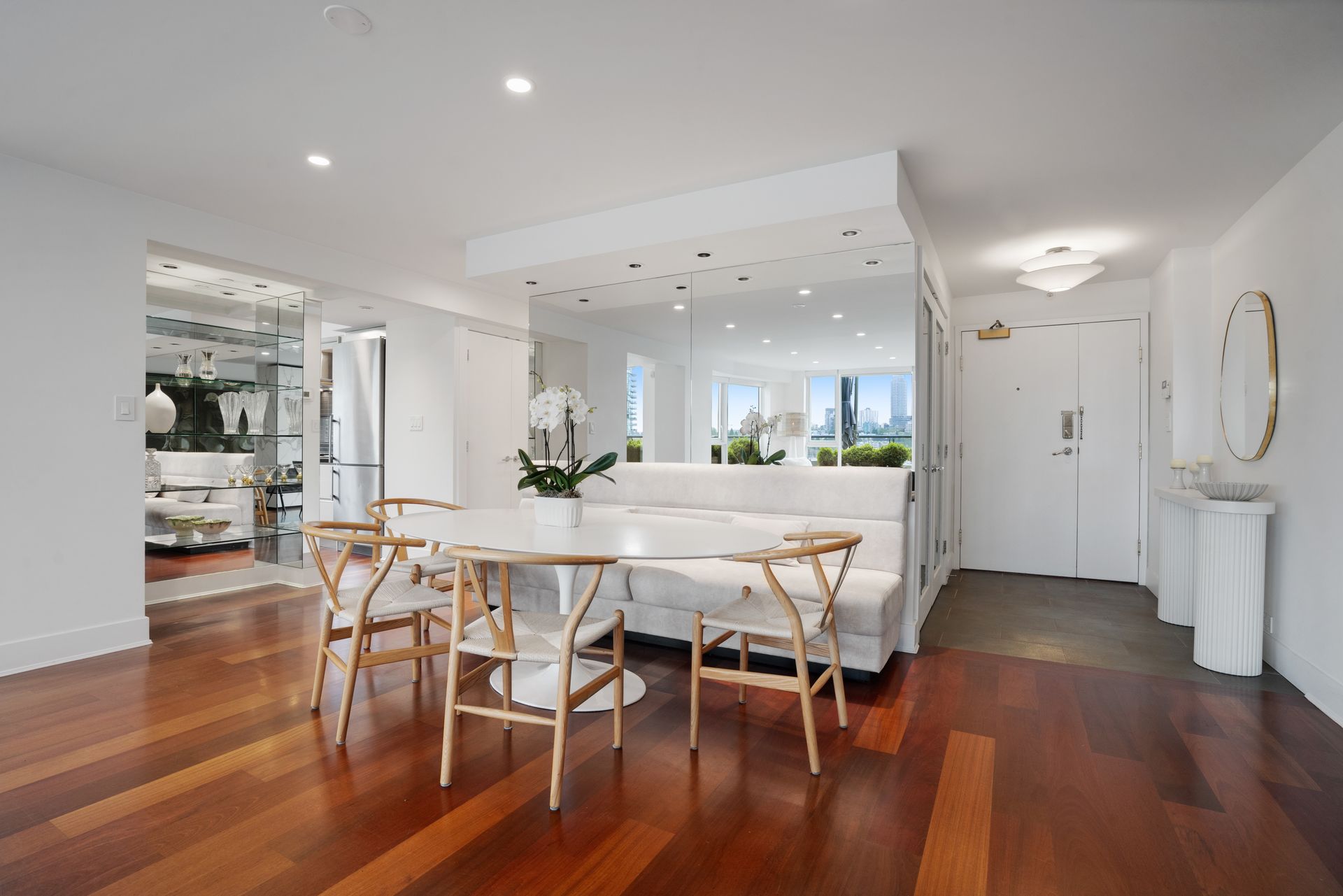 5 at 603 - 1383 Marinaside Crescent, Yaletown, Vancouver West