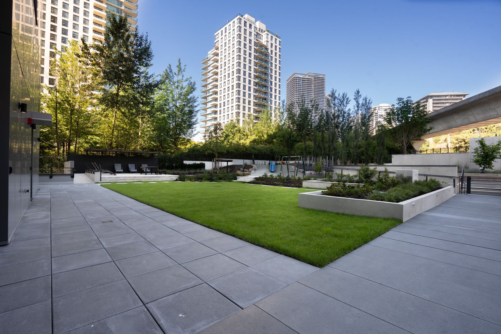 24 at 2208 - 2135 Springer Avenue, Burnaby, Brentwood Park, Burnaby North