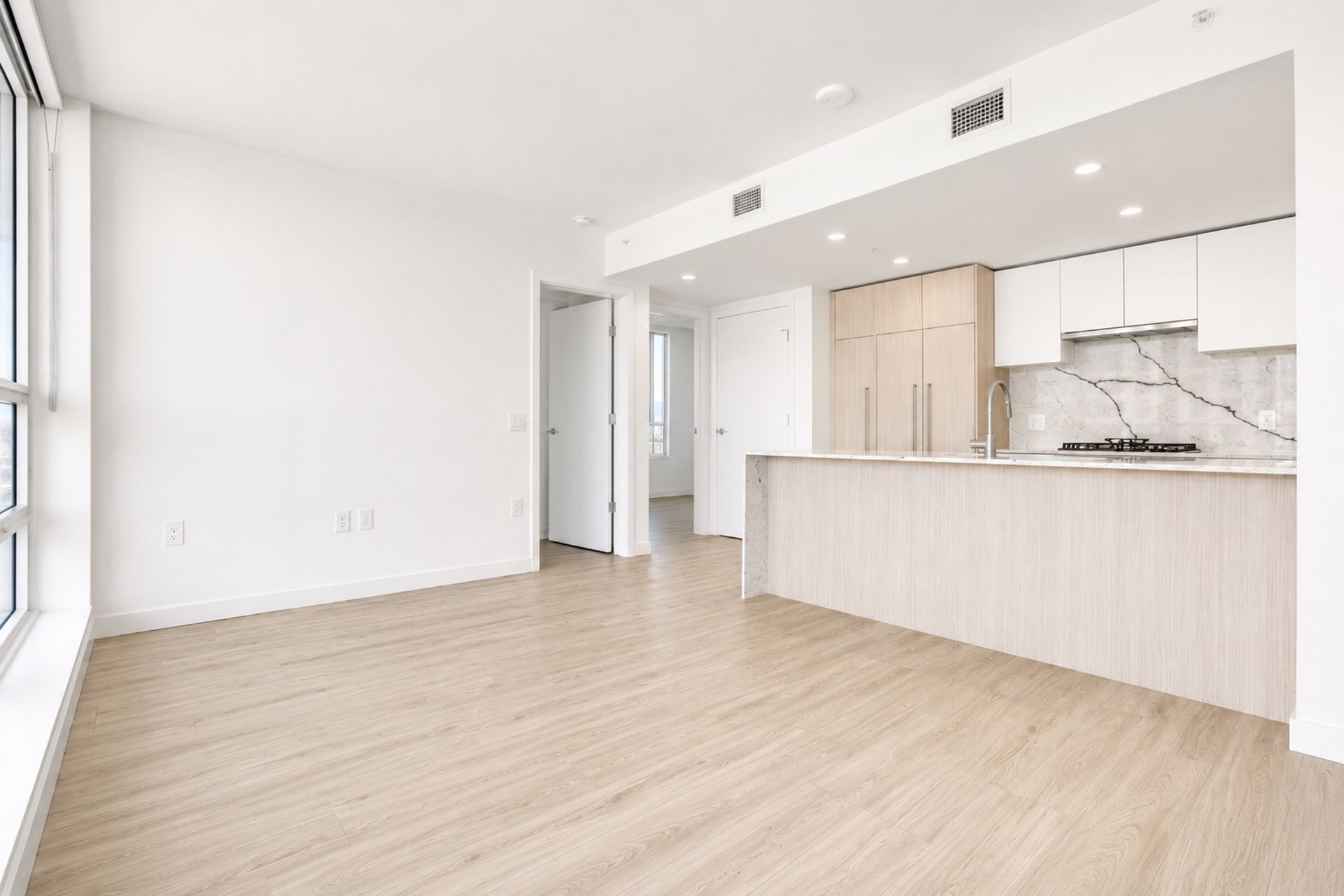 4 at 2208 - 2135 Springer Avenue, Burnaby, Brentwood Park, Burnaby North