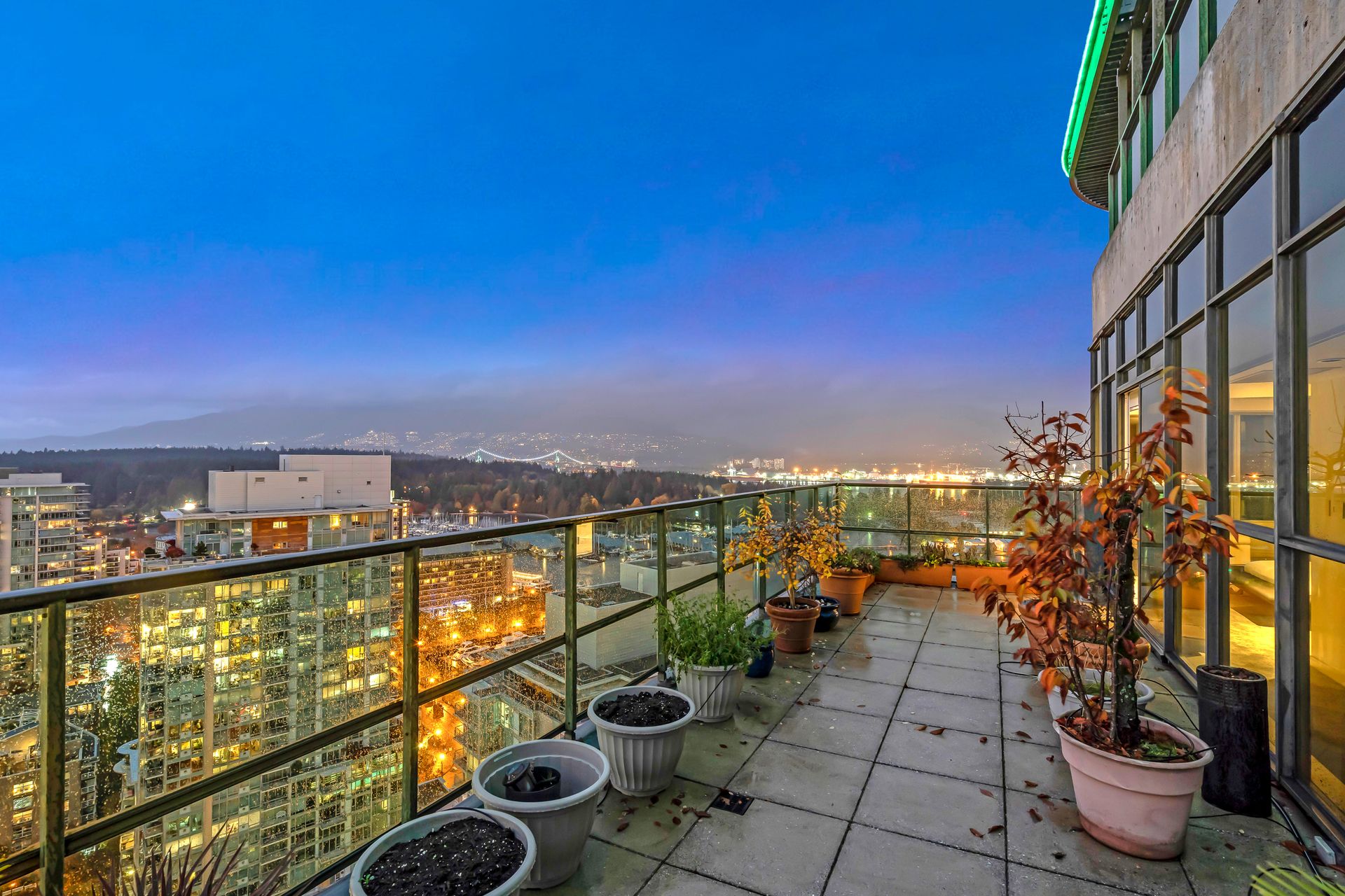 PH 2600 - 588 Broughton Street, Coal Harbour, Vancouver West  by Peter Coppard Real Estate PH 2600 - 588 Broughton Street, Coal Harbour, Vancouver West