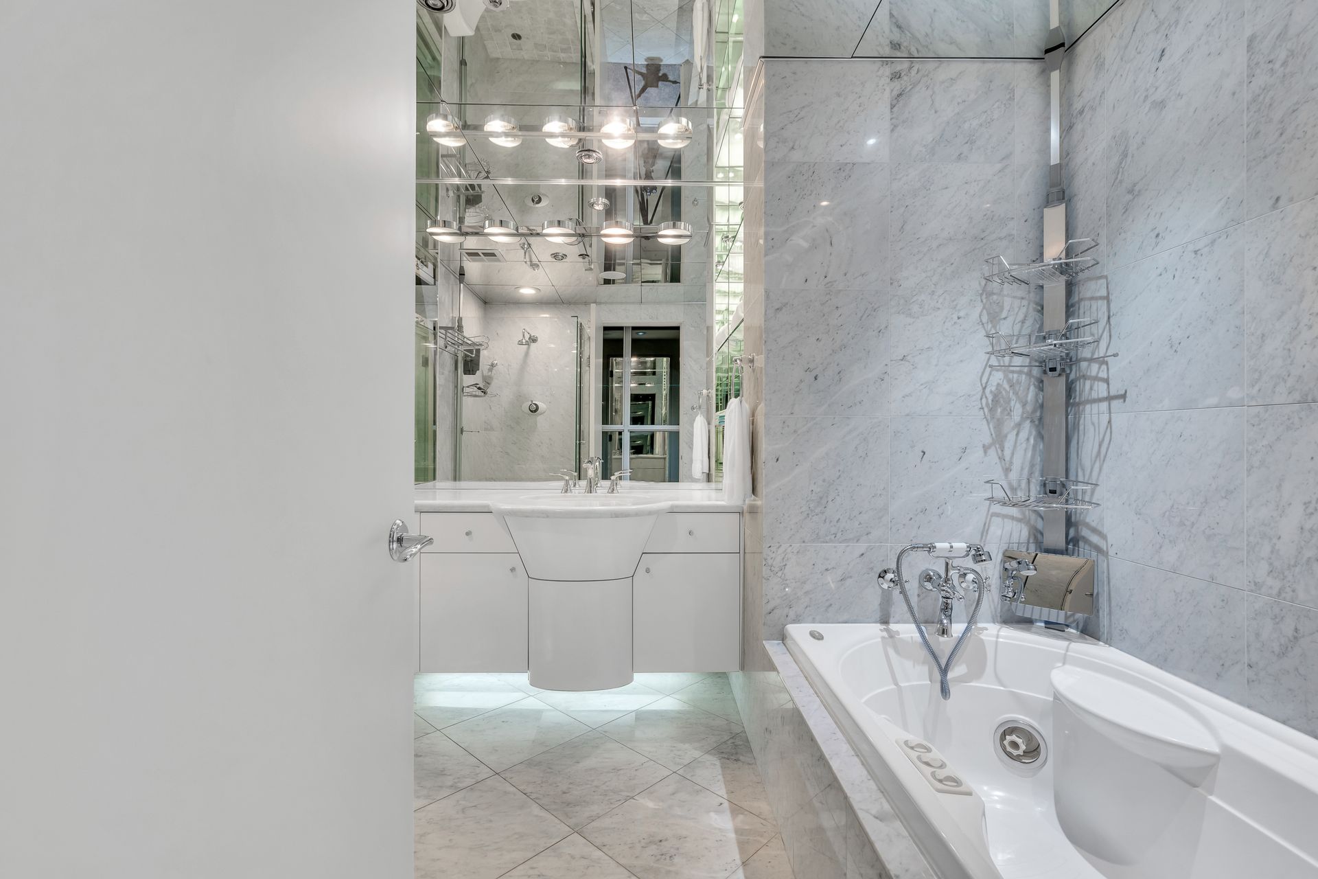 27 at PH 2600 - 588 Broughton Street, Coal Harbour, Vancouver West 27 at PH 2600 - 588 Broughton Street, Coal Harbour, Vancouver West