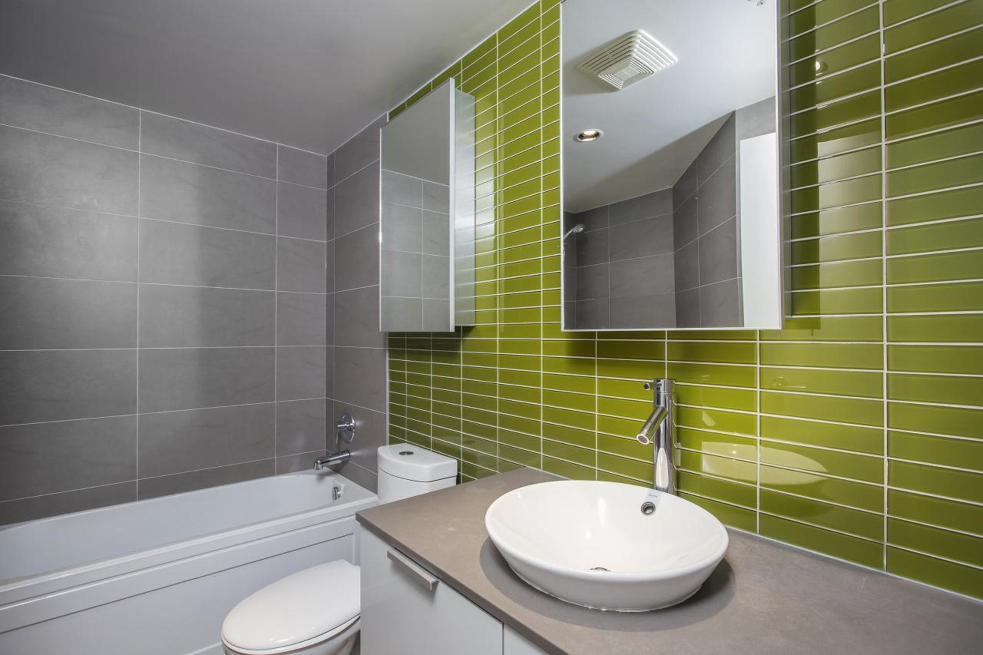 Master Bathroom at 3806 - 128 Cordova, Downtown VW, Vancouver West