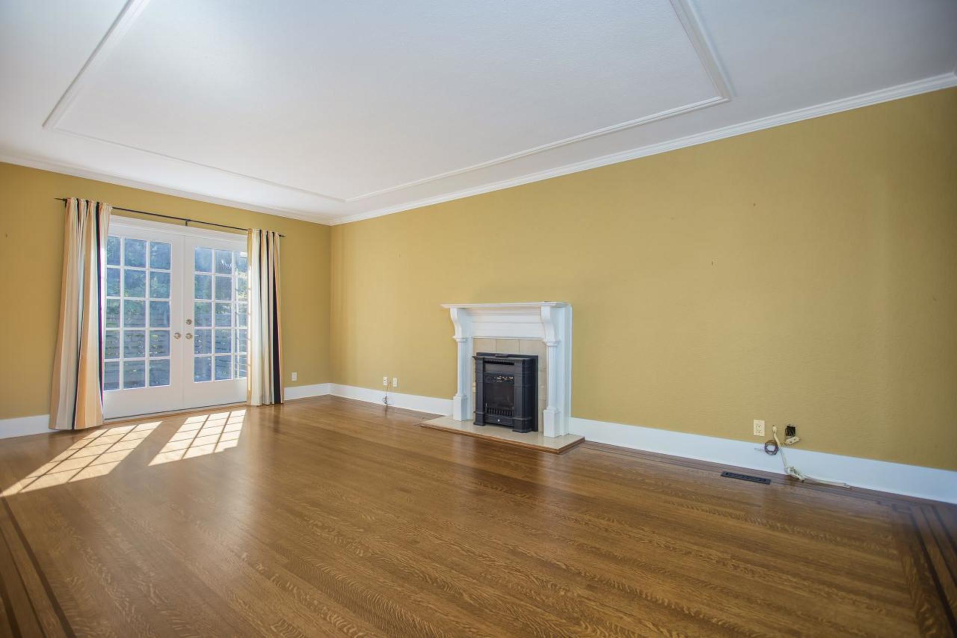 Fireplace at 3240 WEST 36th AVENUE, MacKenzie Heights, Vancouver West