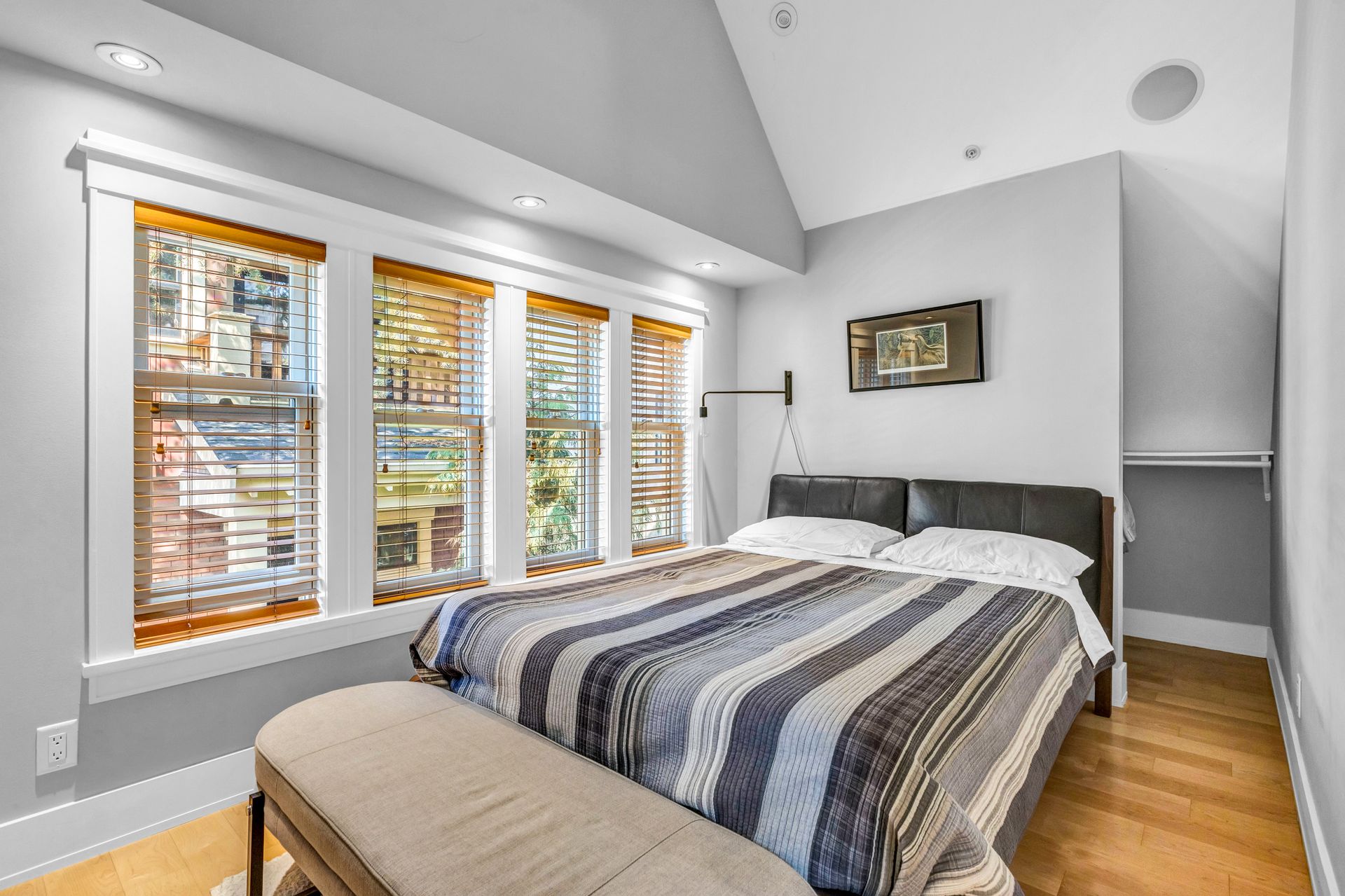 11 at 2034 3rd Avenue, Kitsilano, Vancouver West