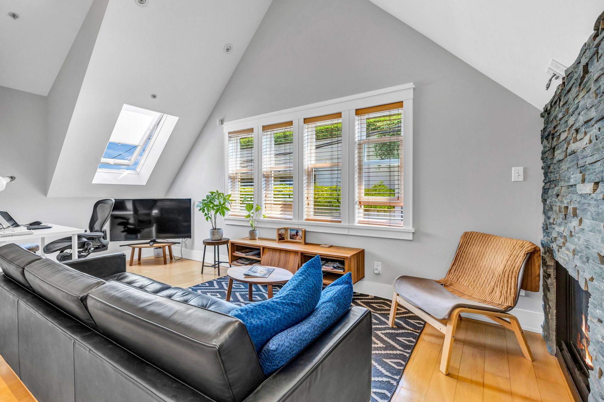 4 at 2034 3rd Avenue, Kitsilano, Vancouver West