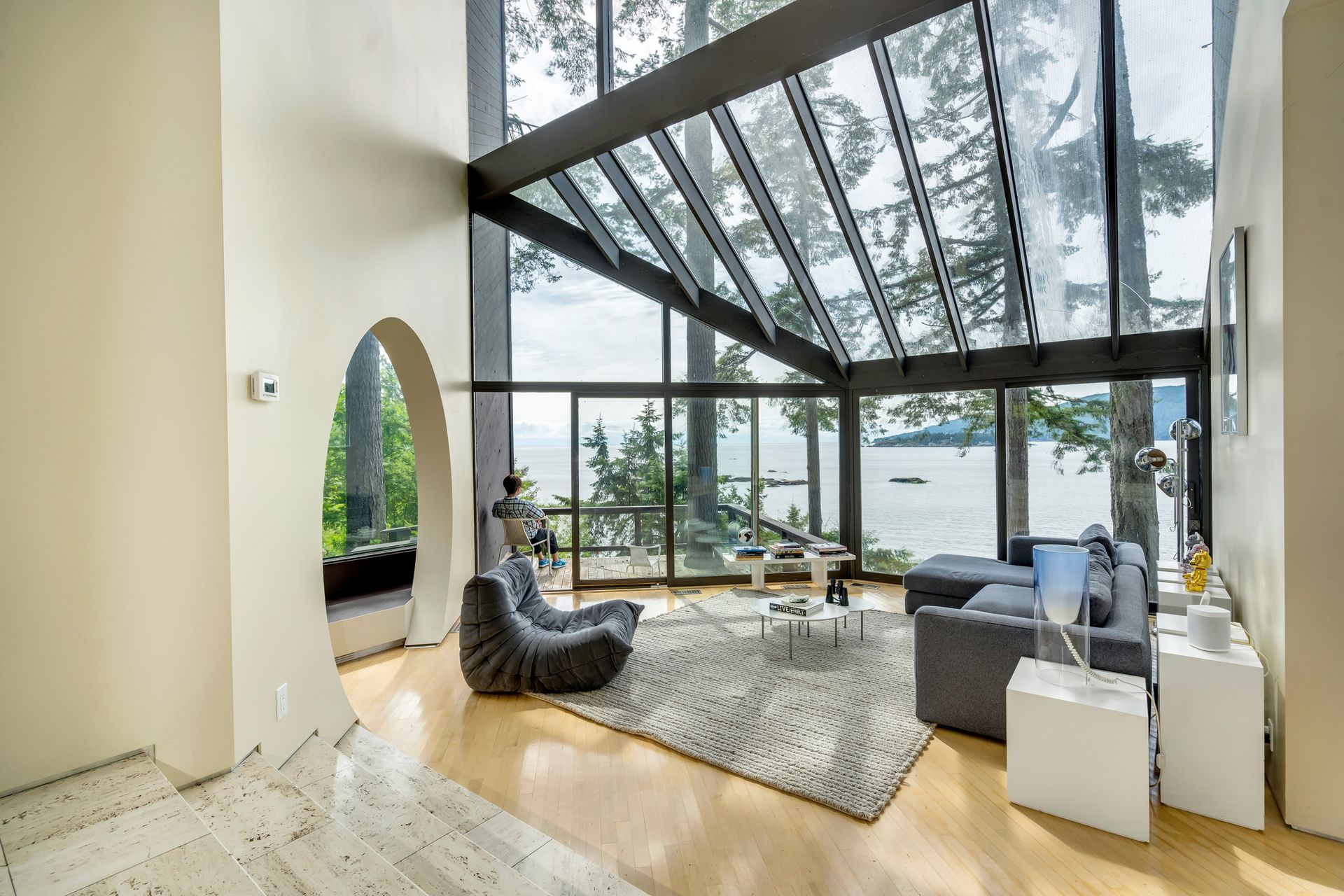 10 at  5202 Marine Drive, West Vancouver