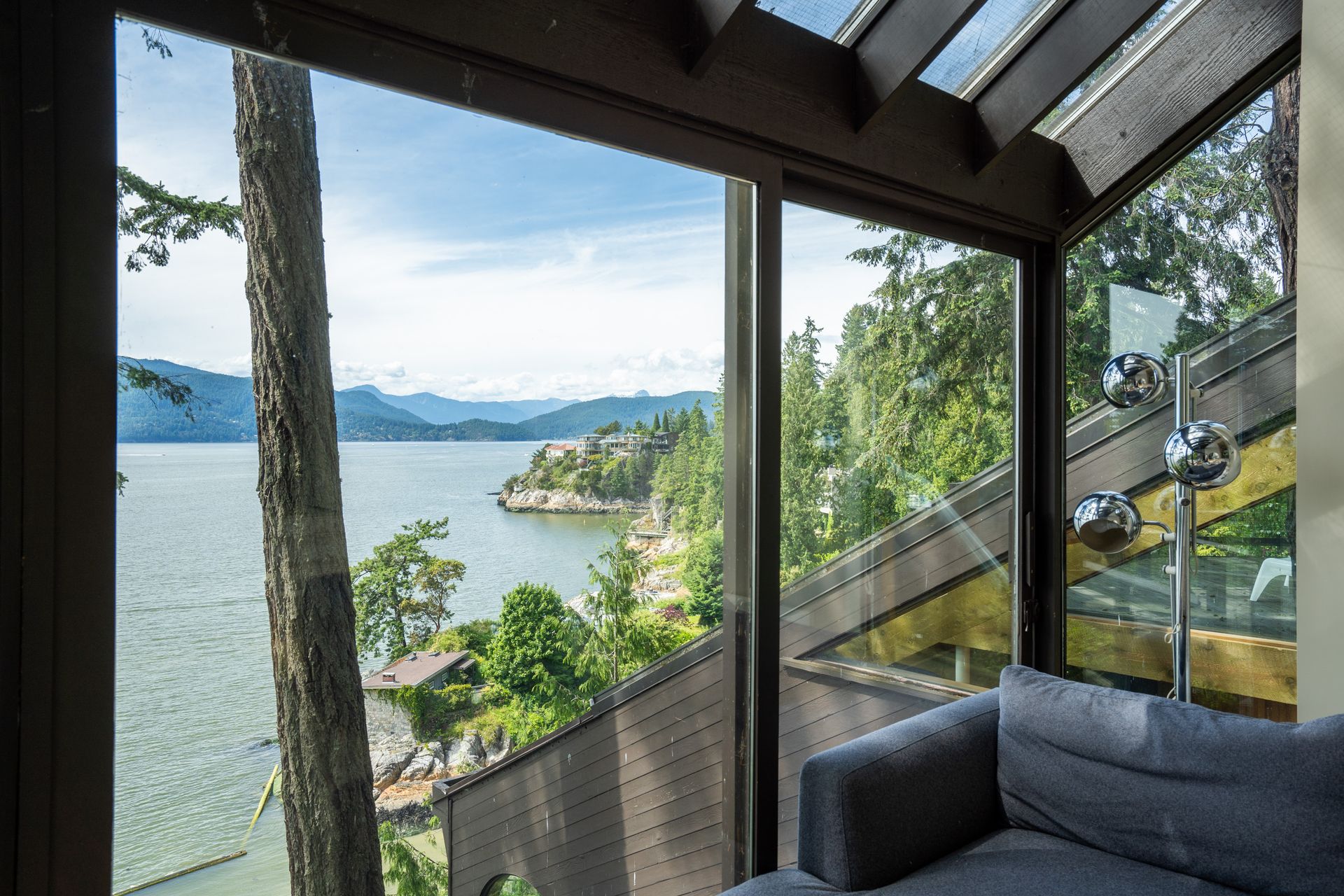 25 at  5202 Marine Drive, West Vancouver