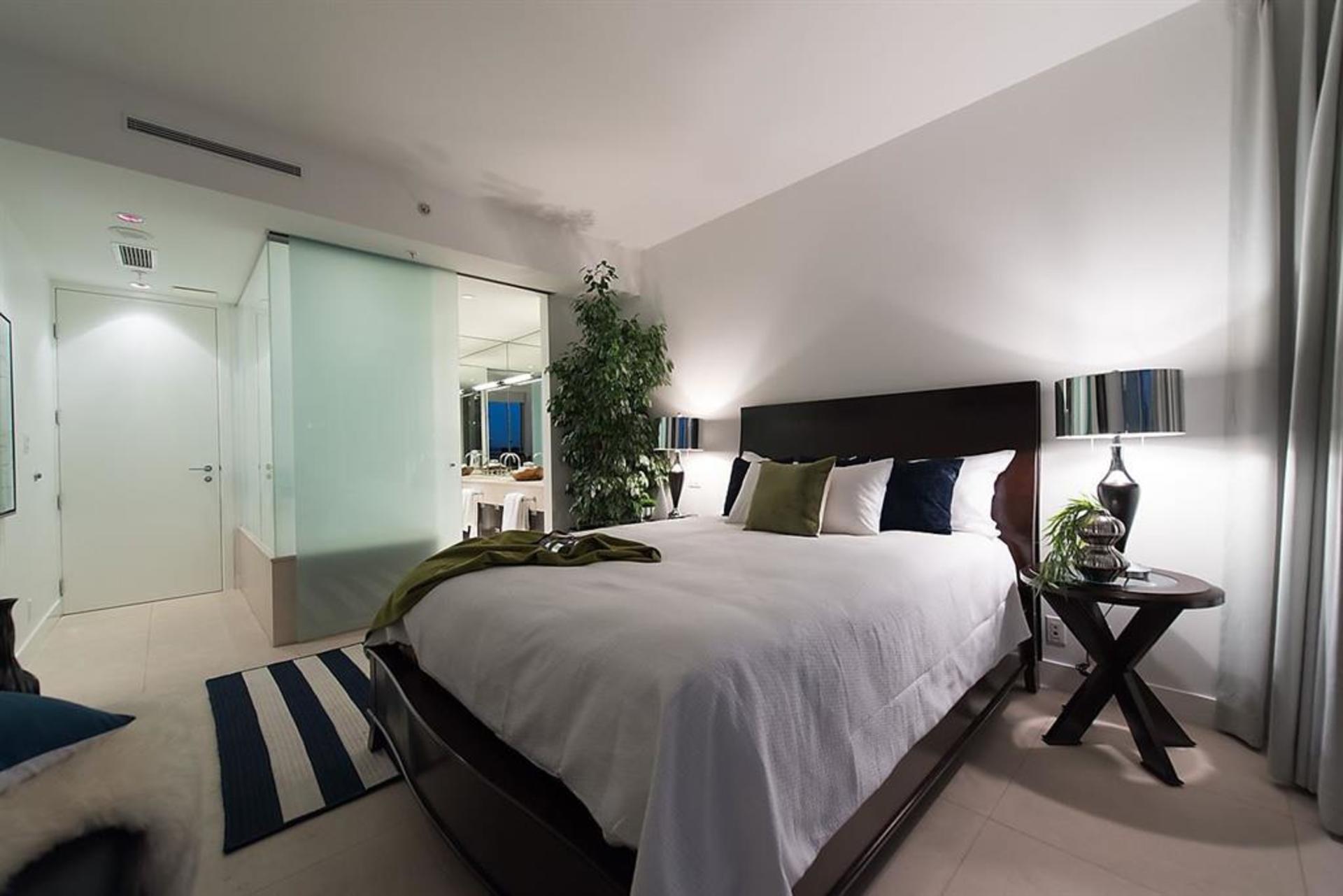 262039335-11 at 3904 - 1077 Cordova, Coal Harbour, Vancouver West