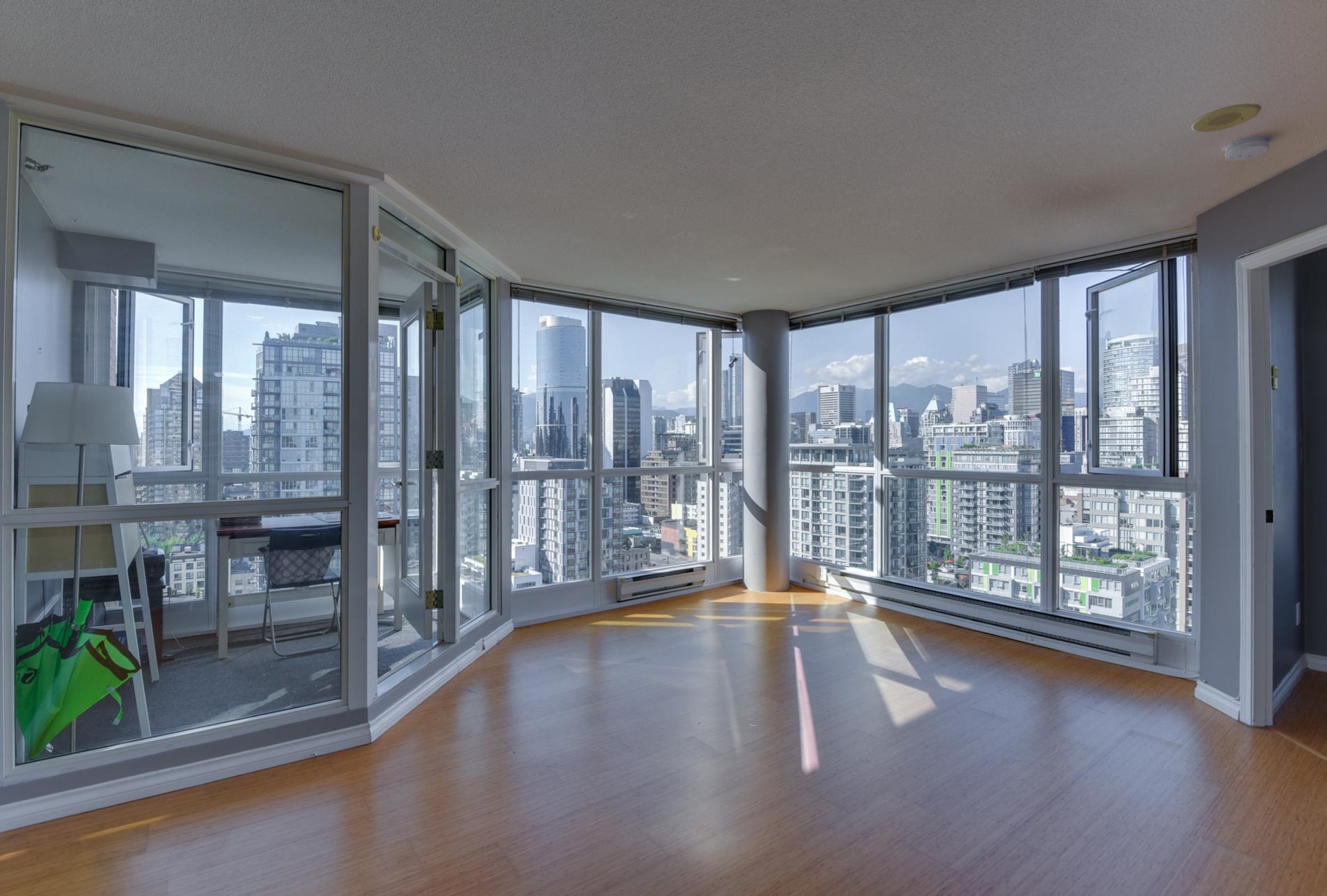 1-1-of-1 at 2303 - 1188 Richards Street, Yaletown, Vancouver West
