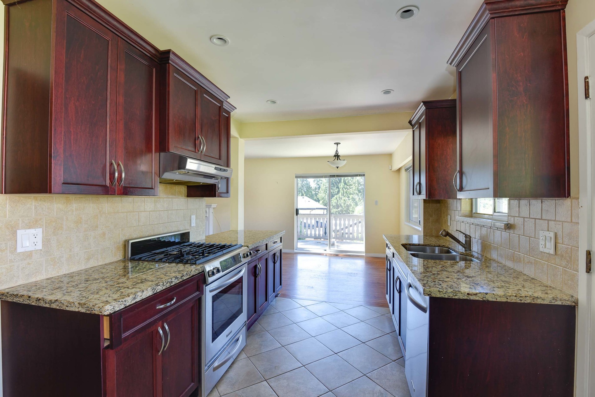 1-5 at 5570 Rugby Street, Deer Lake, Burnaby South