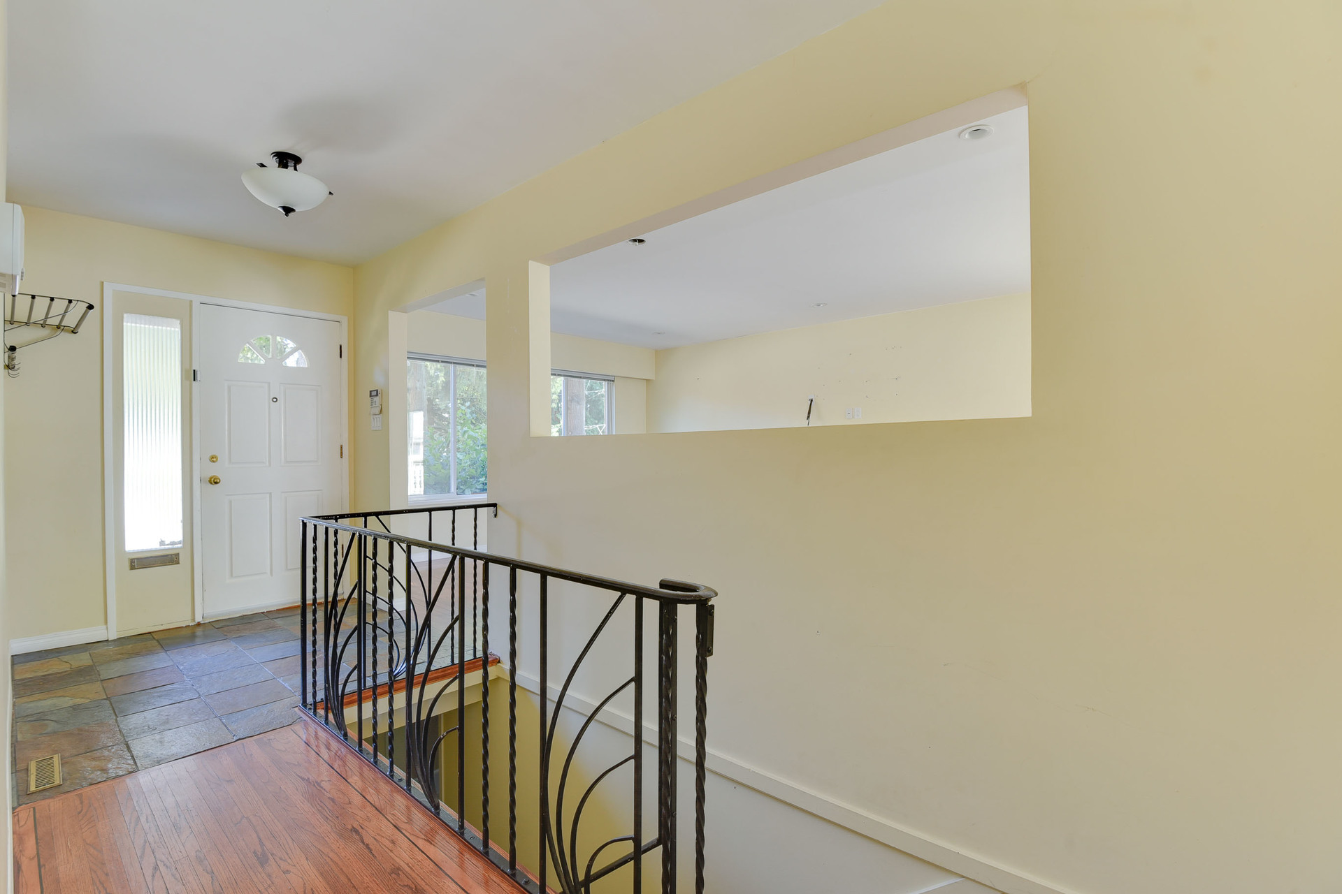 1-6 at 5570 Rugby Street, Deer Lake, Burnaby South