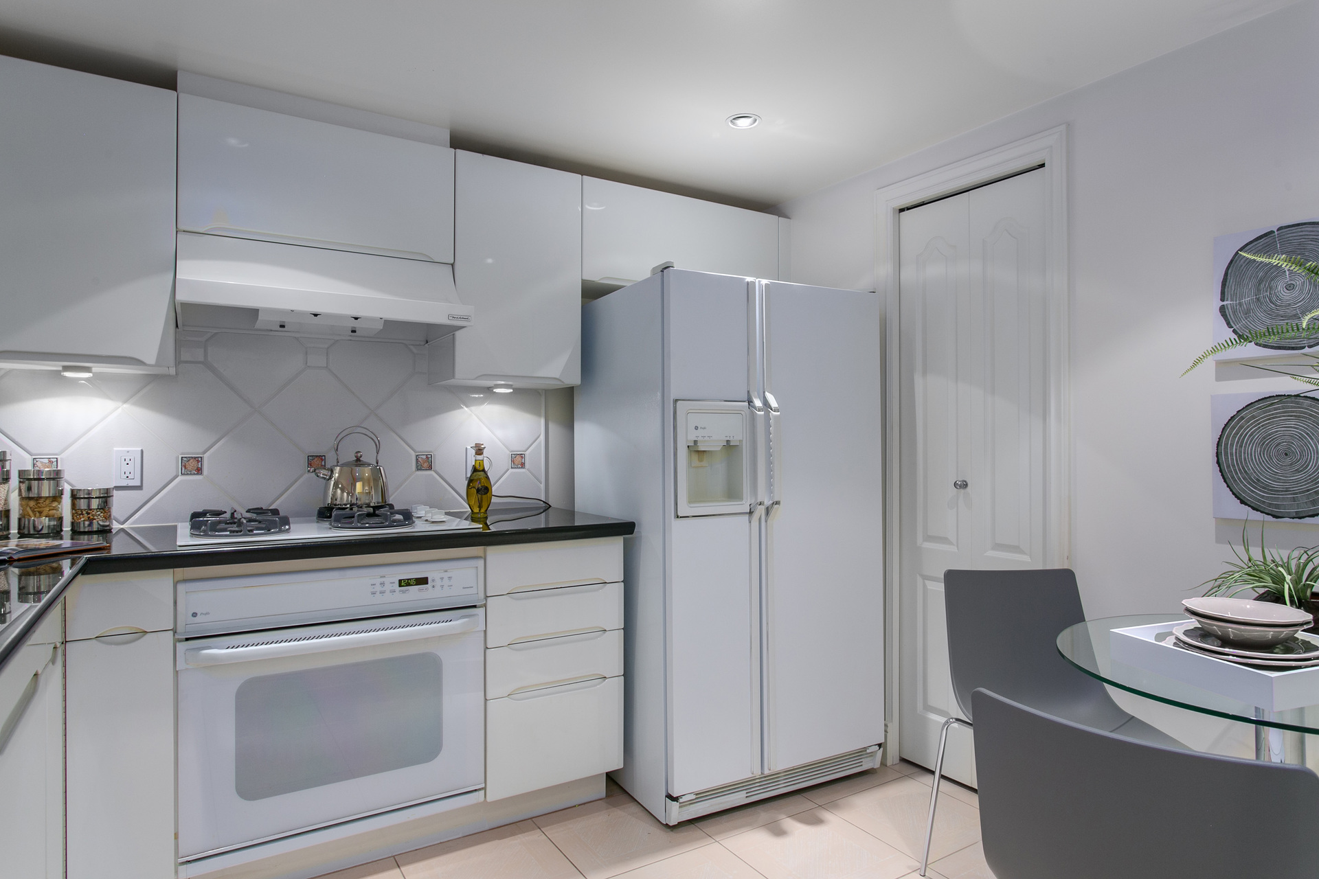 1j6a7481 at 401 - 535 Nicola, Coal Harbour, Vancouver West