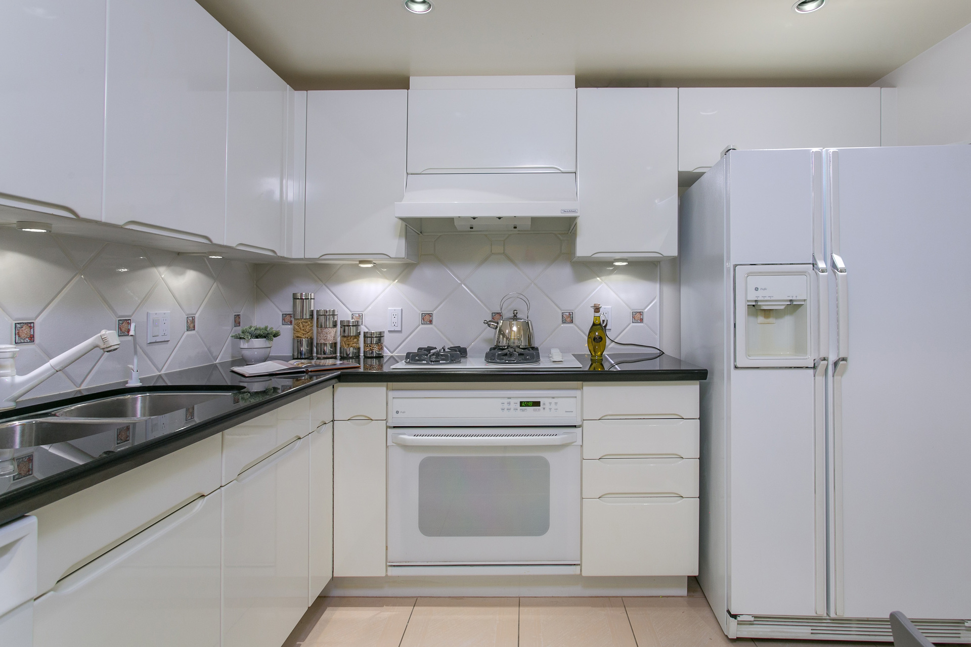 1j6a7487 at 401 - 535 Nicola, Coal Harbour, Vancouver West