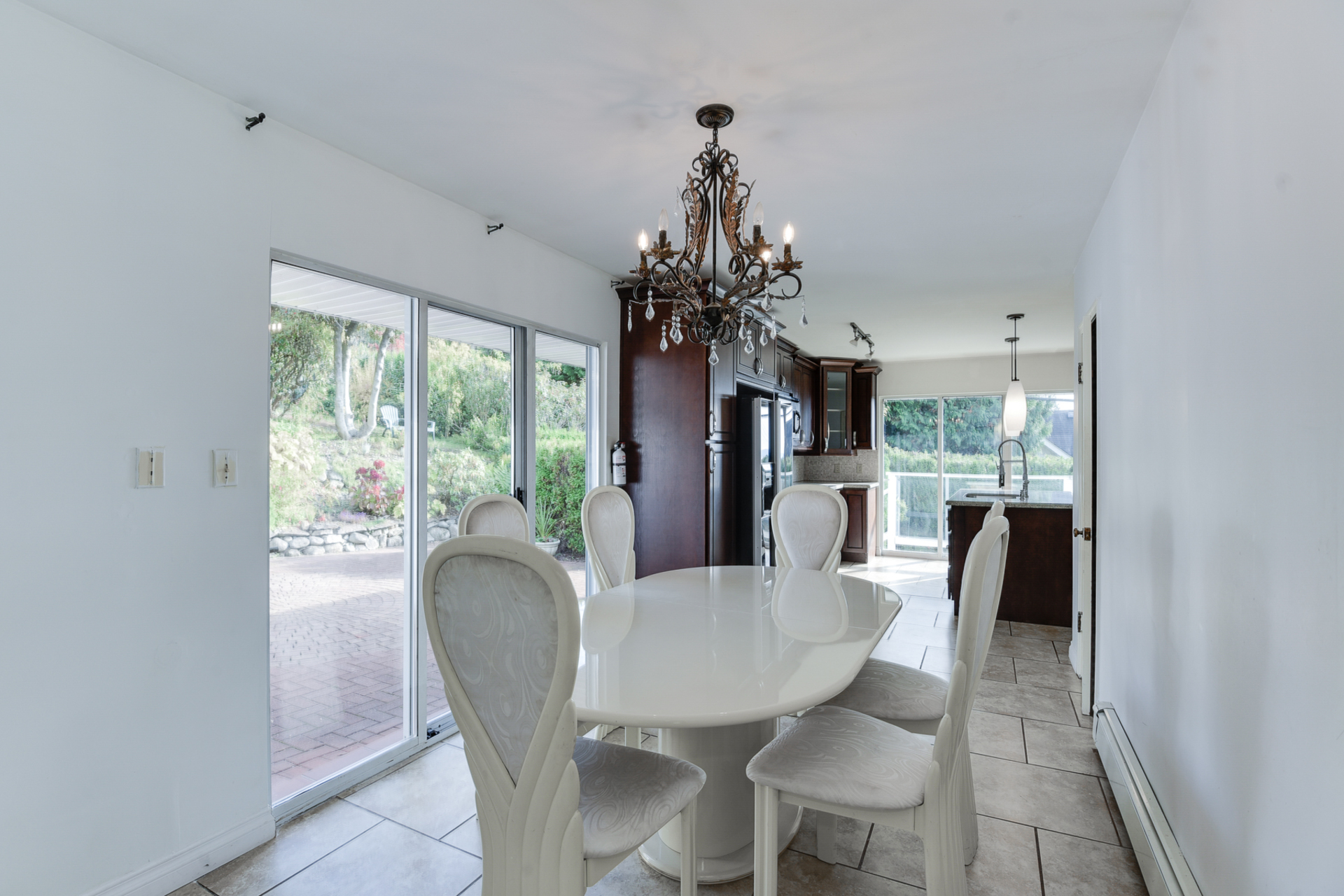 11 at 824 11th Street, Sentinel Hill, West Vancouver