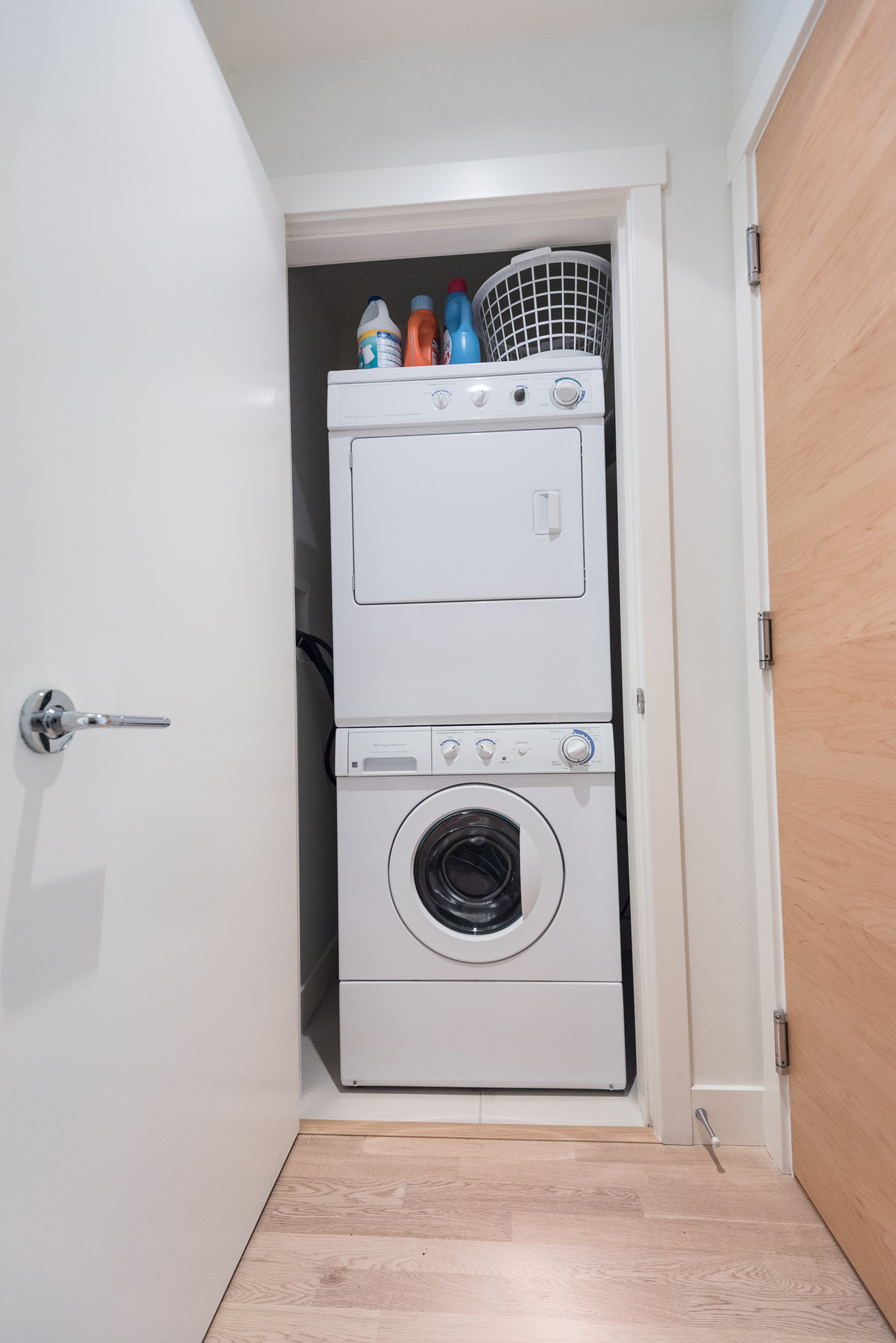 16-1-of-1 at 205 - 4355 10th, Point Grey, Vancouver West