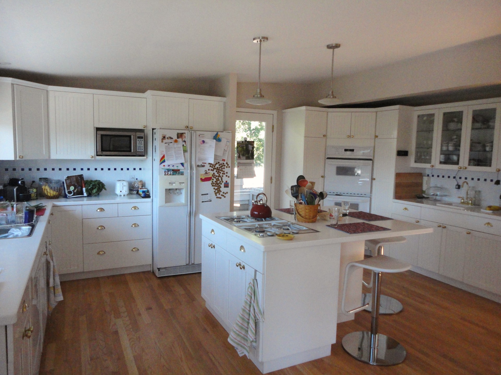 Kitchen at 6239 OVERSTONE DRIVE, Gleneagles, West Vancouver