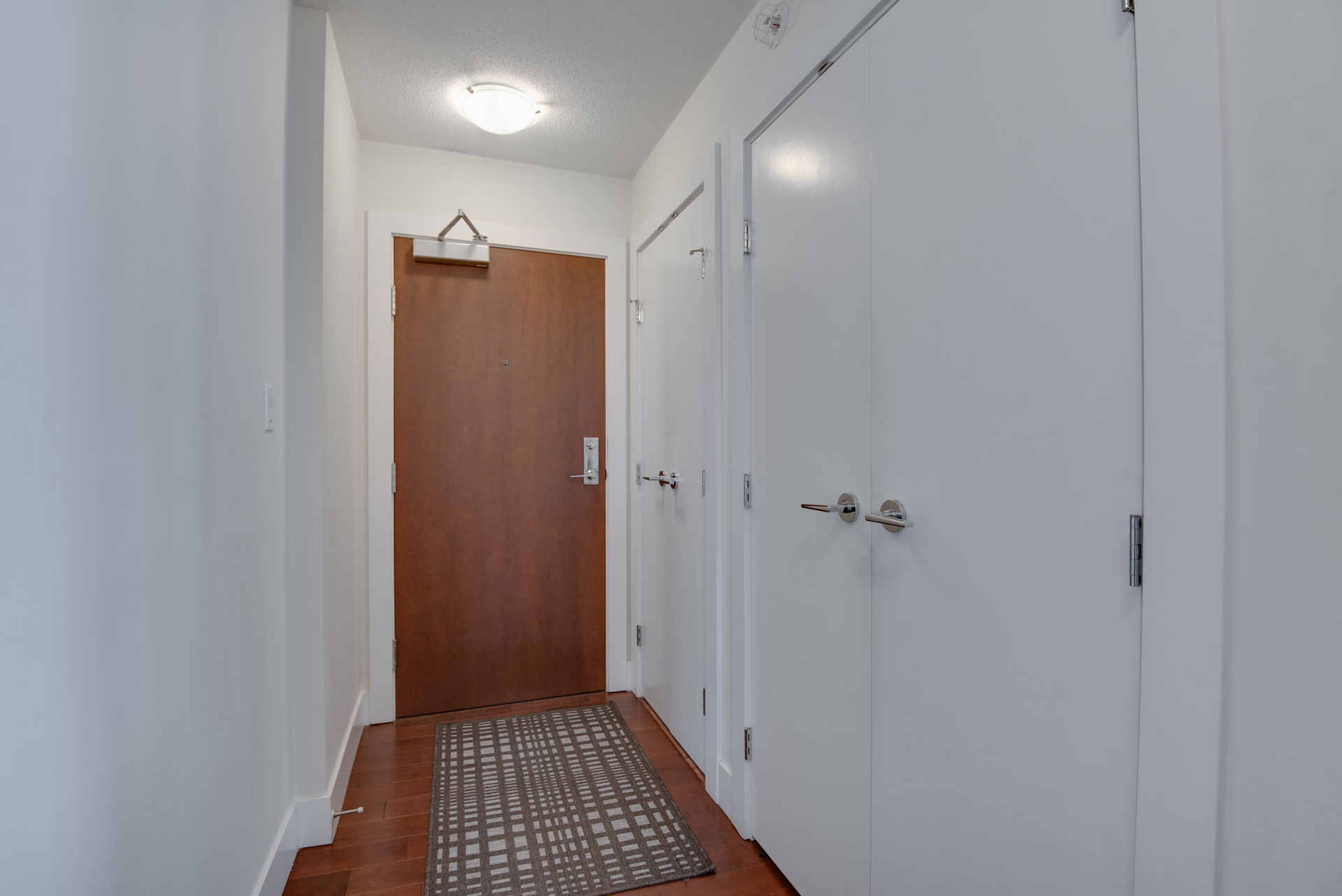 18 at 2203 - 888 Homer Street, Yaletown, Vancouver West