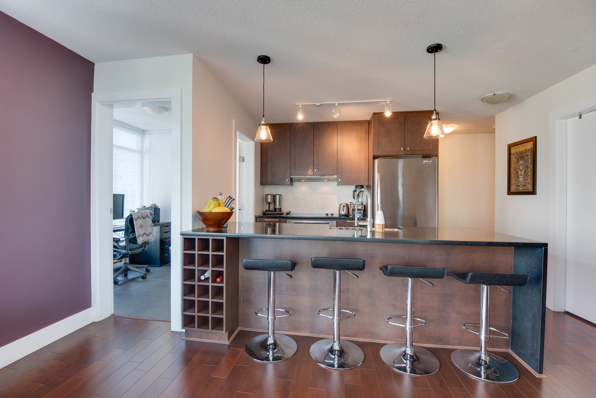 9 at 2203 - 888 Homer Street, Yaletown, Vancouver West