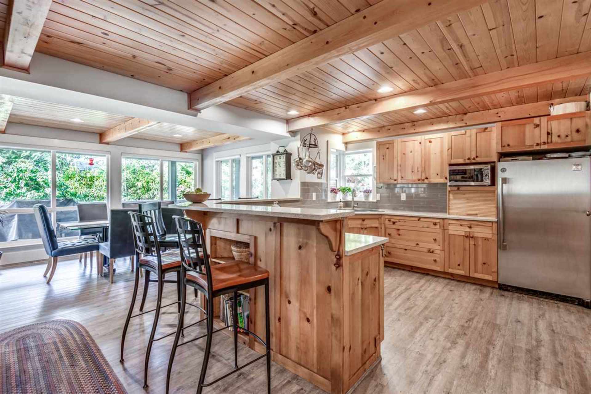 262462593-1 at 632 Hillcrest Street, Coquitlam