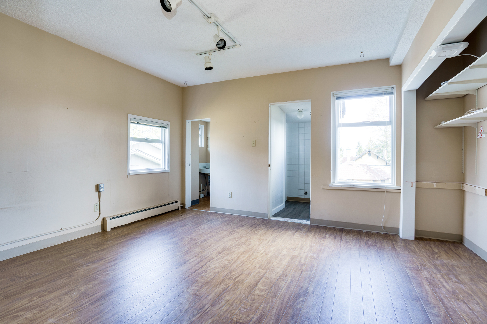 1-6 at 233 15th Avenue, Mount Pleasant VW, Vancouver West