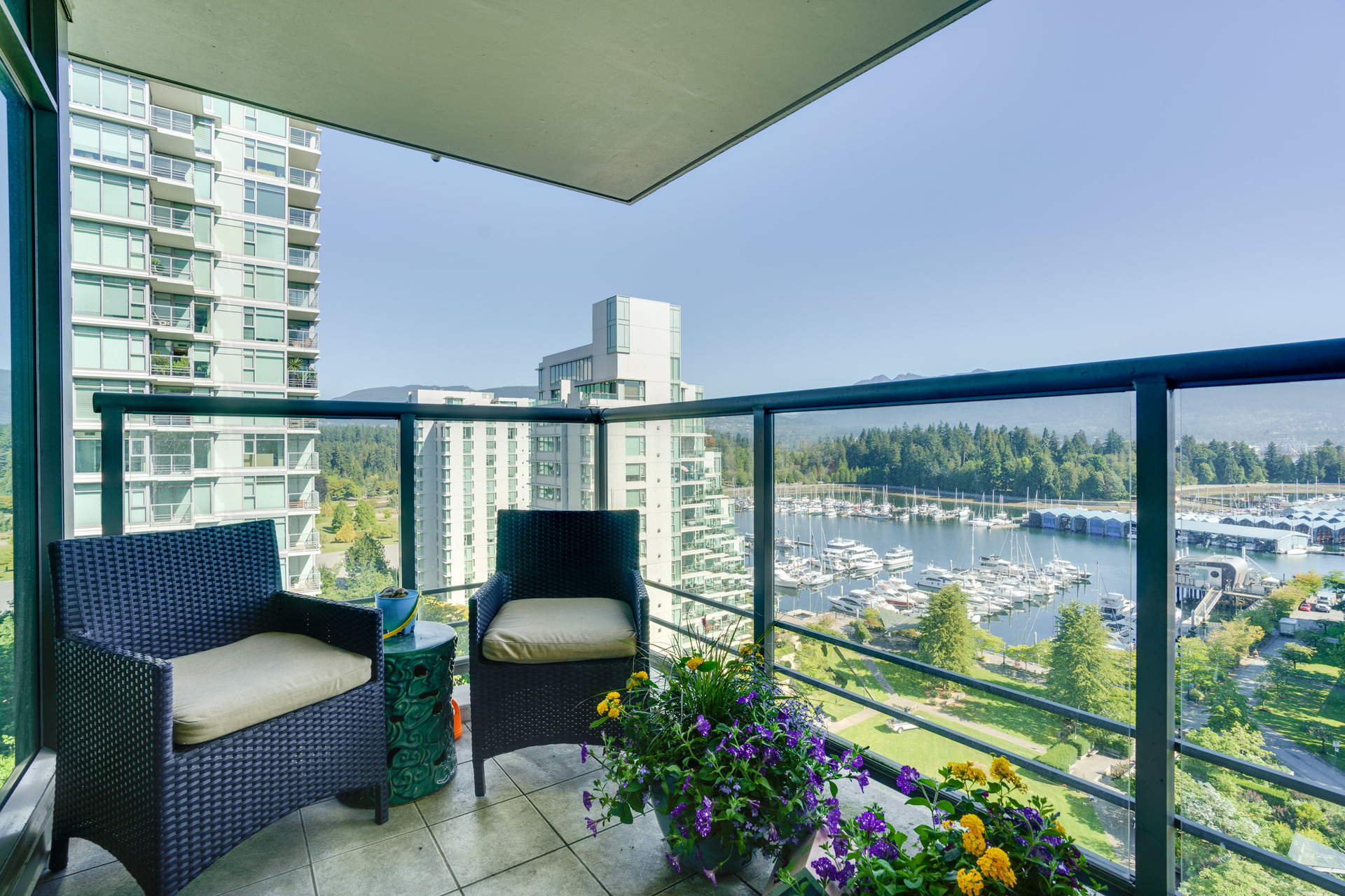 16 at 1303 - 1680 Bayshore Drive, Coal Harbour, Vancouver West