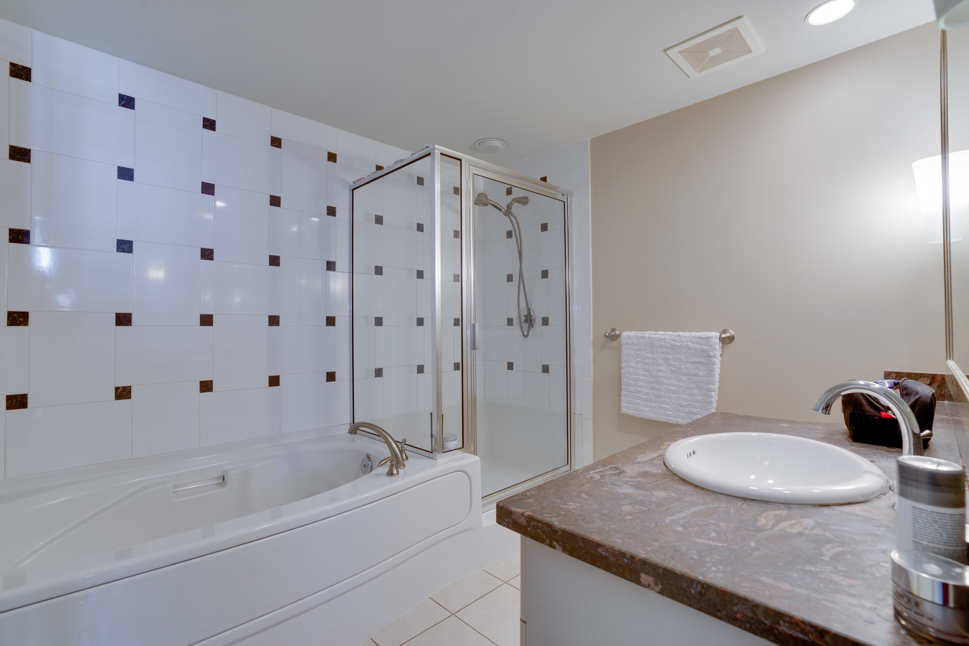 26 at 1303 - 1680 Bayshore Drive, Coal Harbour, Vancouver West