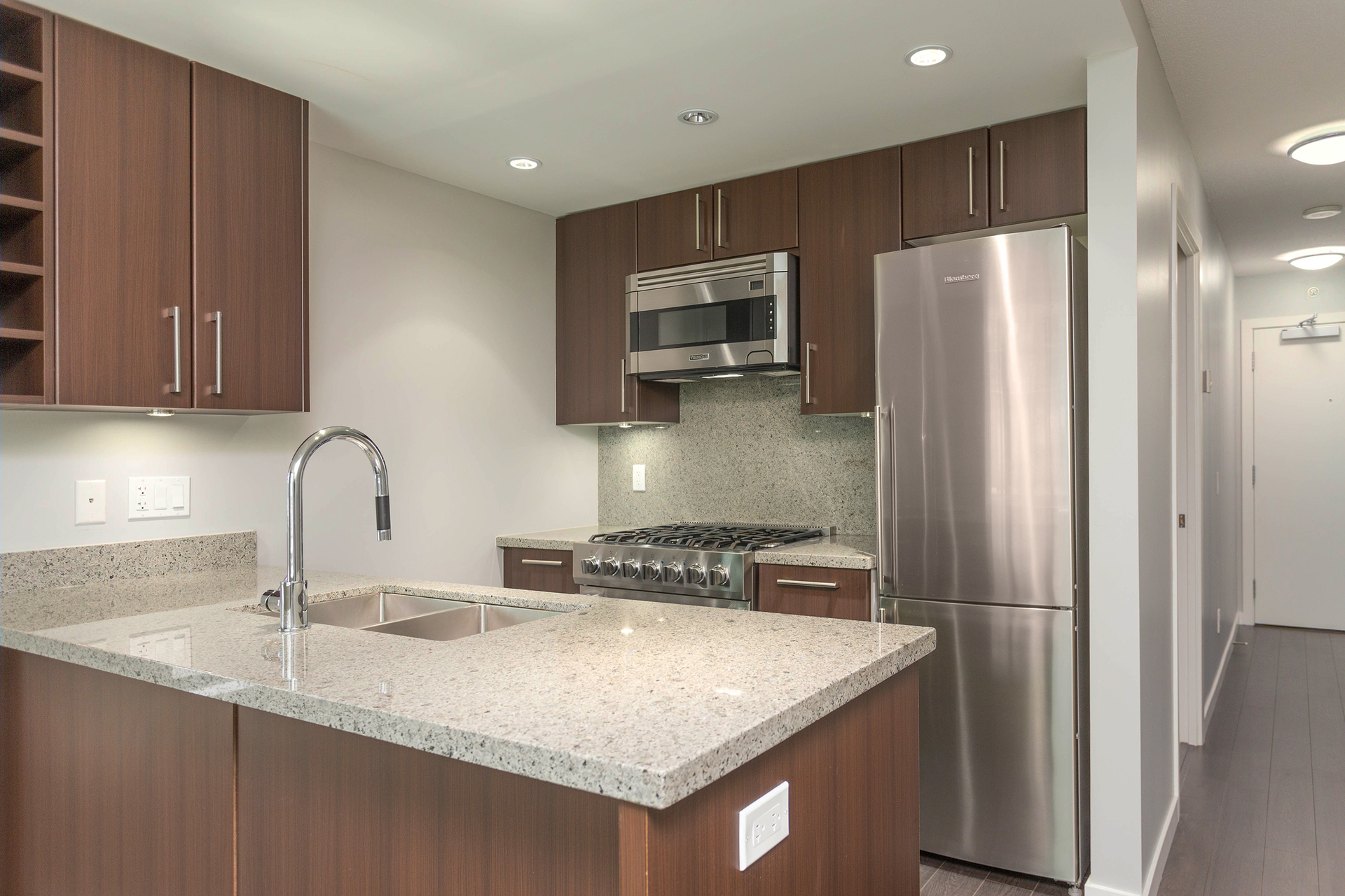 1j6a6940 at 356 - 168 1st, False Creek, Vancouver West